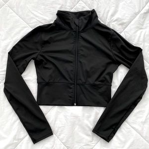 Black Cropped Long Sleeve Zip Up Mock Neck Workout Yoga Jacket Small / Size 4